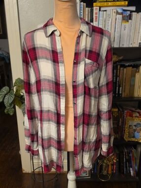 Maurices Plaid Button Down Flannel Tunic Shirt Pink Gray White Size L